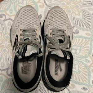 Women’s Brooks Adrenaline GTS.